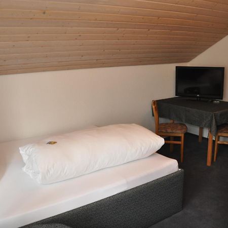 Gästehaus Ullmannshof Kirchheim am Neckar Zimmer foto
